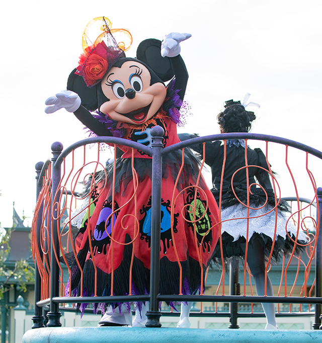 ファンタジーランドをイメージしたフロート