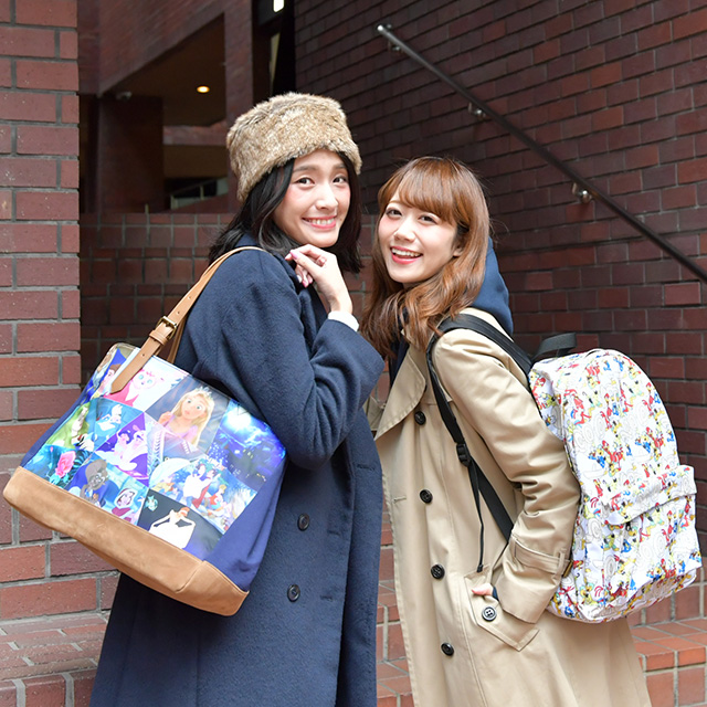 ワクワク！これからのお出かけはかわいいグッズを取り入れて プチ旅行やアウトドアに合わせたいトラベルコーデ特集