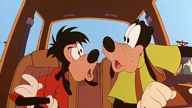 ドライブのBGMはもちろんディズニーソング