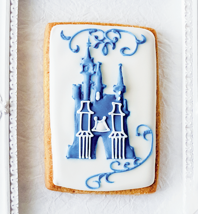 お城のアイシングクッキー