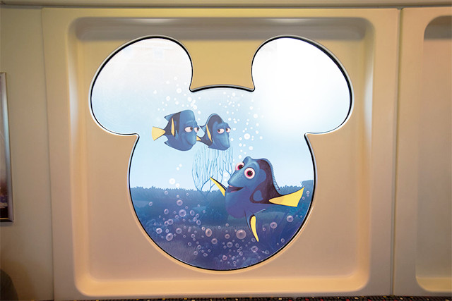 ニモ＆フレンズ・ライナー